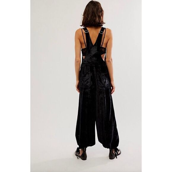 Free People Follow The Sun One Piece Velvet Overalls Black Size S - Picture 2 of 12